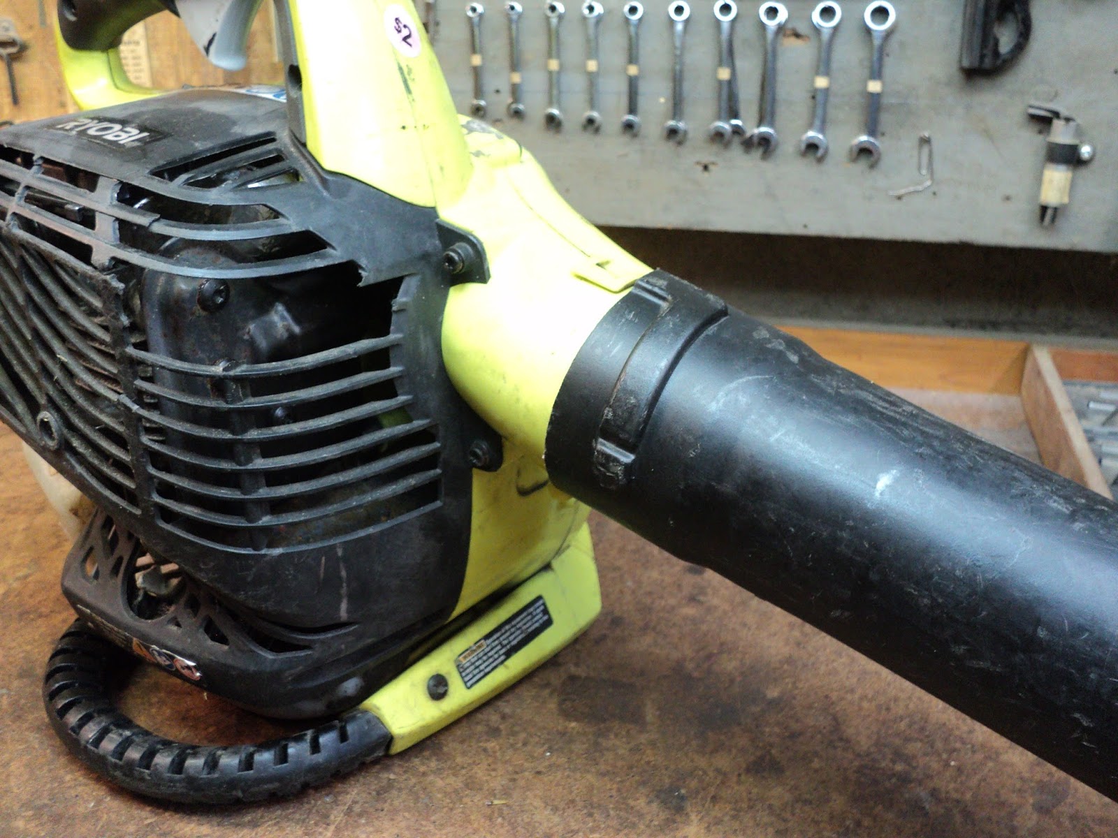 Rouge River Workshop: Ryobi RY09466 Leaf Blower Tear Down