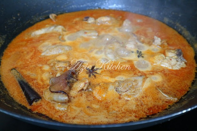 Gulai Ayam Kelantan