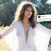 HALLE BERRY PUBLICA FOTO EN TOPLESS