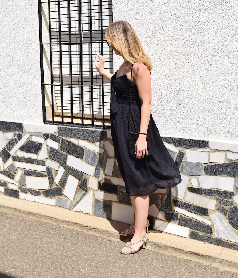 Vestido_negro_blazer_rayas