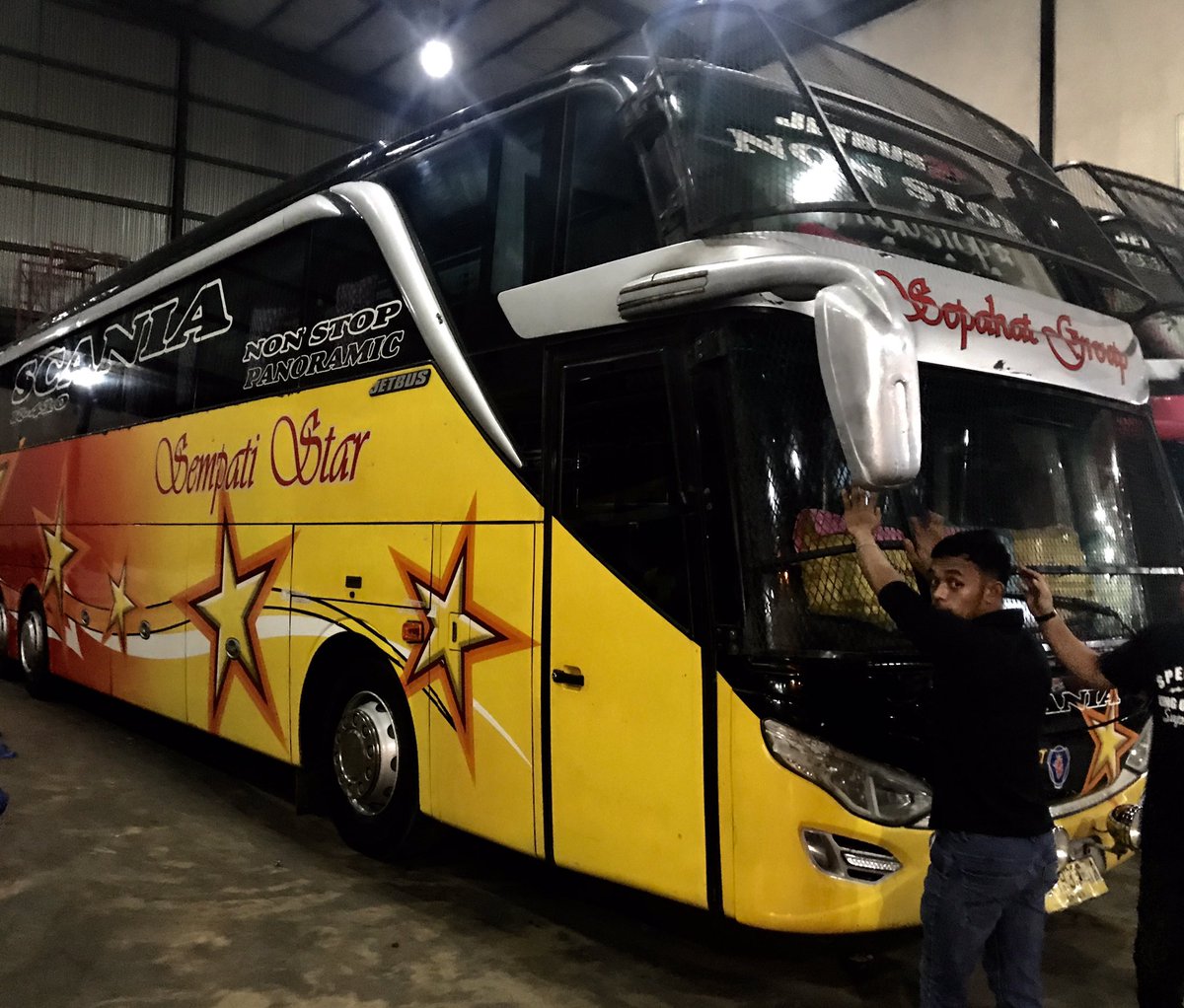 Change Management And Leadership For Indonesia Menikmati Perjalanan Medan Takengon