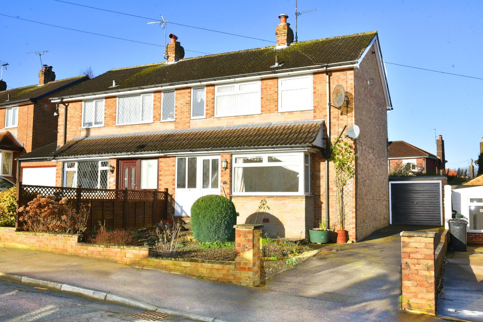 Harrogate Property News Harrogate Property News 3 bed semidetached house for sale Woodlands