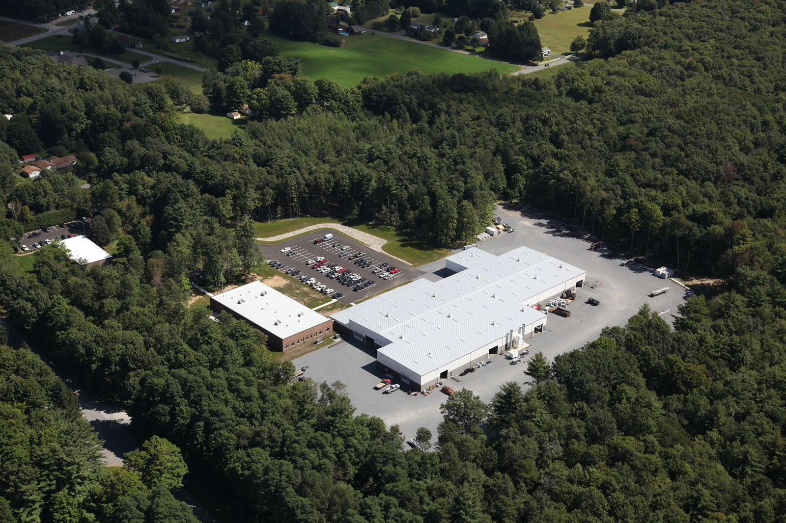 MEC&F Expert Engineers Worker was crushed to death by a twoton