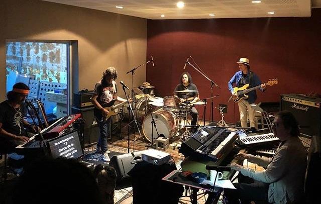 A horas del regreso de Charly García a los escenarios, declaraciones del Zorrito Quintiero y Toño Silva, tecladista y percusionista respectivamente de su banda.