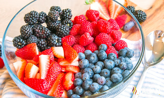 Lemon Berry Cheesecake Salad Lemon Berry Cheesecake Salad