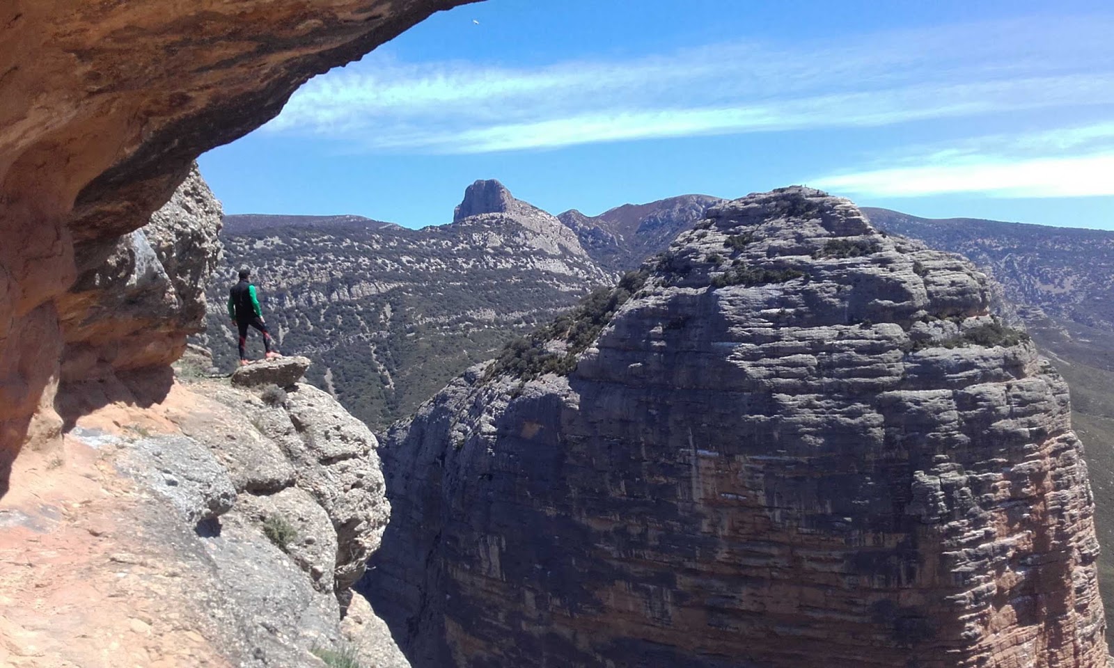 LA CABRA DE MONTE: LA CORNISA CIRCULAR DE LA PEÑA SAN MIGUEL (SALTO DE