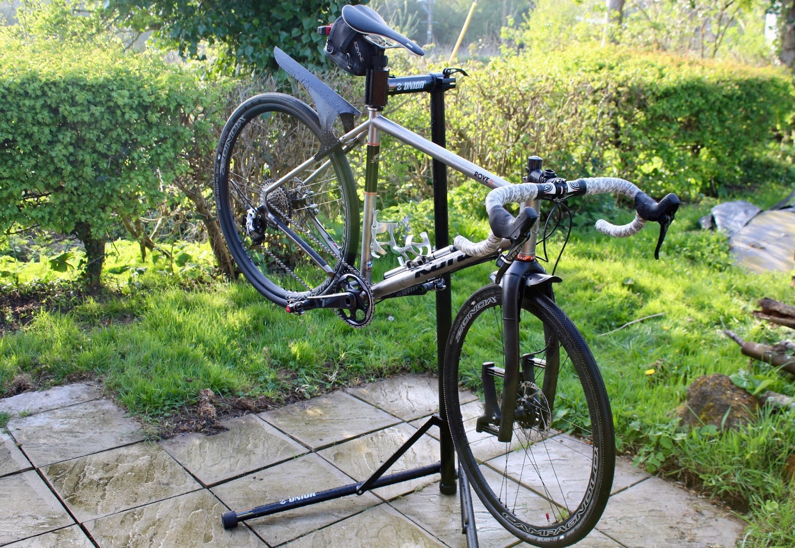 Review Unior Tools BikeGator+ Workstand