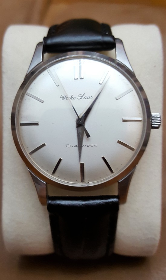 Jam Waktu Vintage Watches: S02. Seiko Laurel Diashock Manual Winding watch.  11 Jewels.