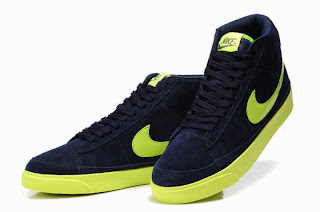 mens nike mid shoes