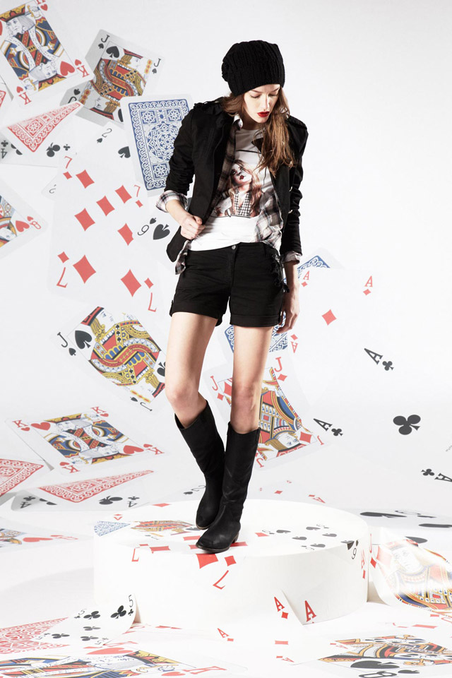 Exotic Summer Wear For Men and Women: Graphic Printed Tee Shirts-Let Your Inside Out!