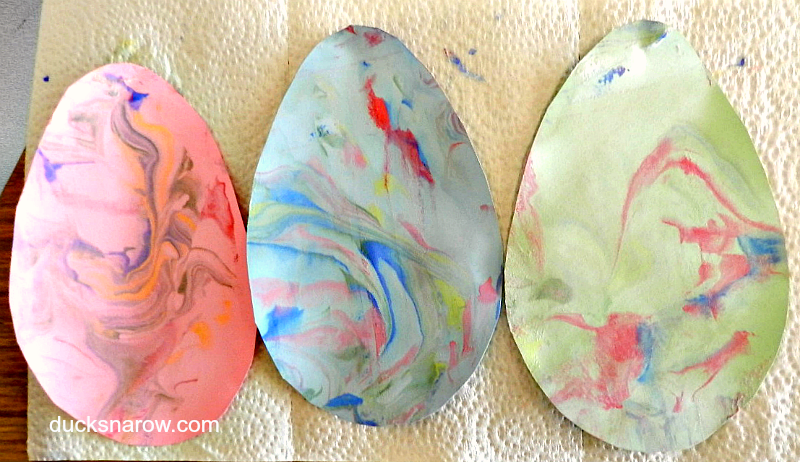Letter E is for Egg Preschool Craft - super easy to make and FUN