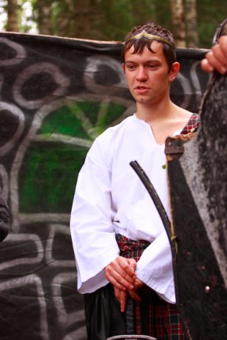 Станнис настоящий король. Арагорн король гондора. Художник лео хао картины. Лео хао. Станнис баратеон.