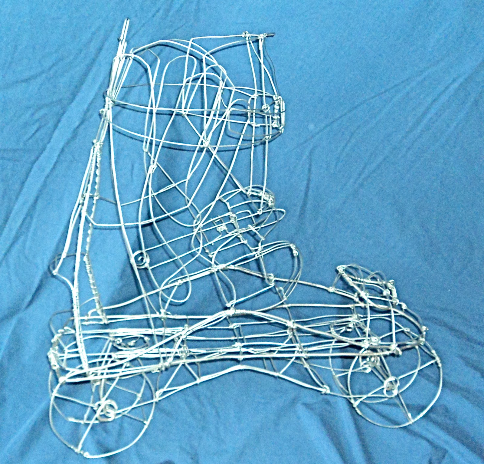 wire frame sculpture, xsjado skate, wire armature