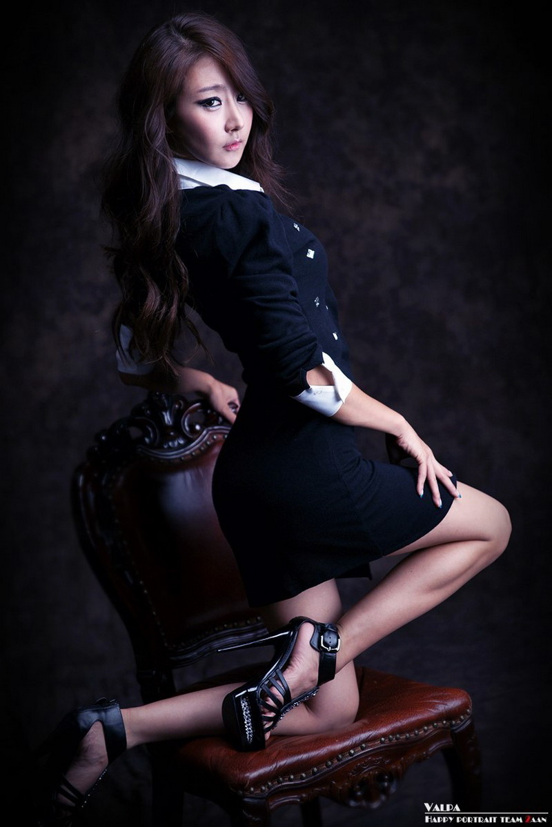 Cute Asian Girls Beautiful Park Hyun Sun Office Lady All Black