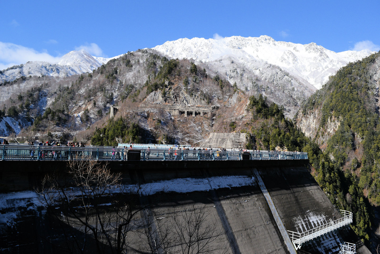 Knights of the ZodiacがNetflixのアニメリメイクに戻ってくる