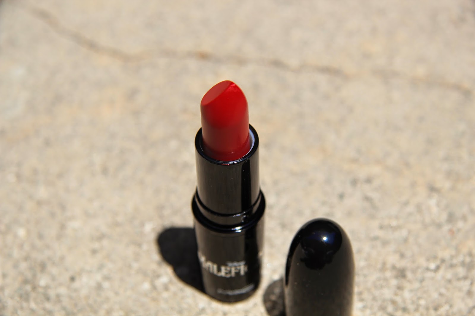 meganscribbles MAC Maleficent True Love's Kiss Lipstick and Kiss Me