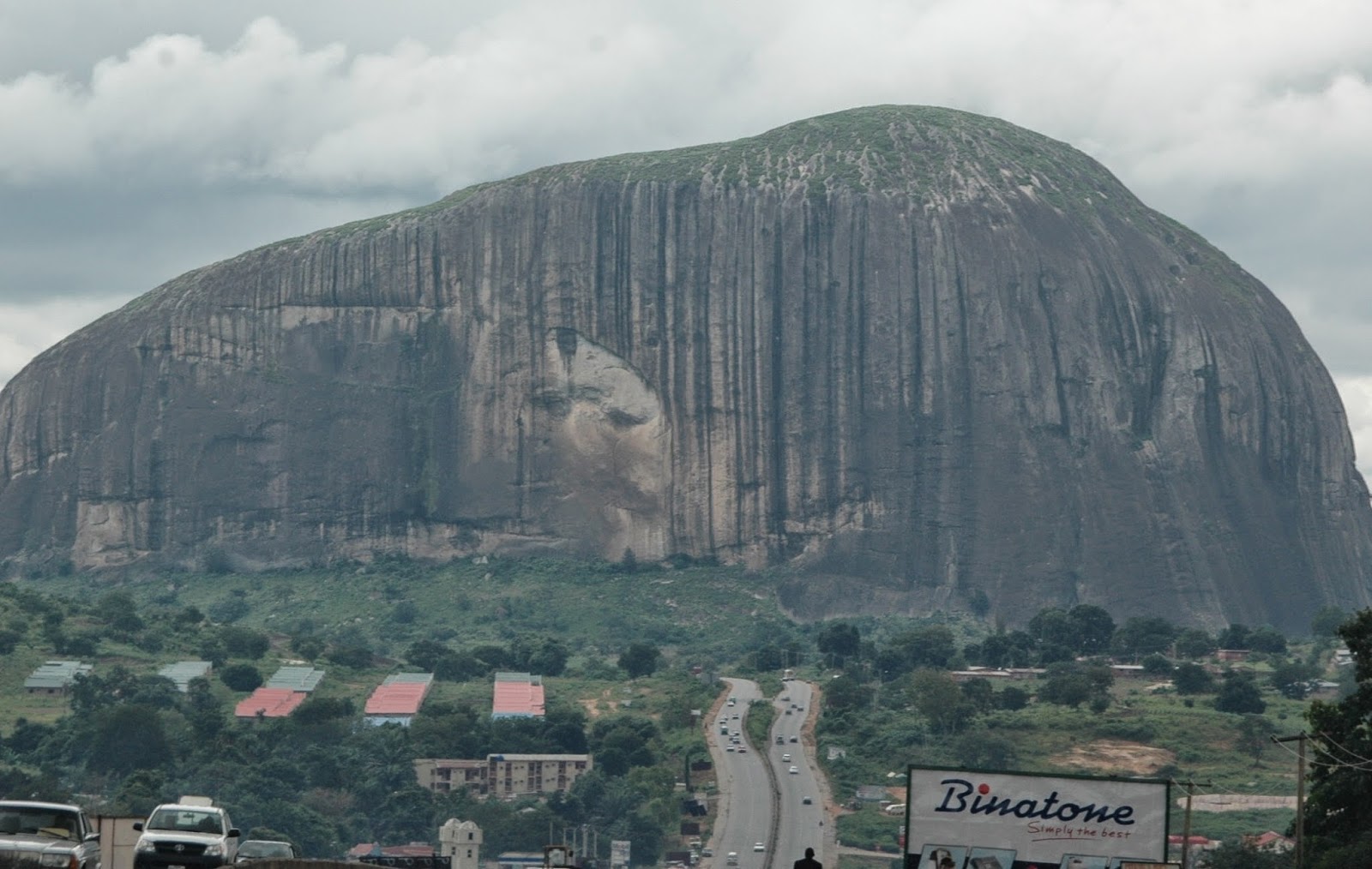 Zuma and rocky twitter. Zuma rock нигерия. максимальные высоты нигерии. максимальные высоты нигерии. максимальные высоты нигерии.