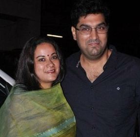 Kunaal Roy Kapur Family Wife Son Daughter Father Mother Marriage Photos Biography Profile.