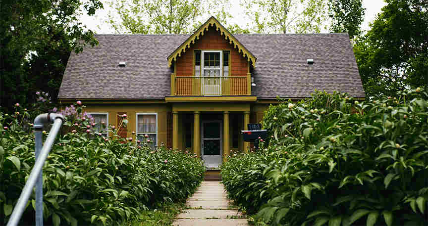 John Llewellyn Probert S House Of Mortal Cinema The House On Pine Street 2015