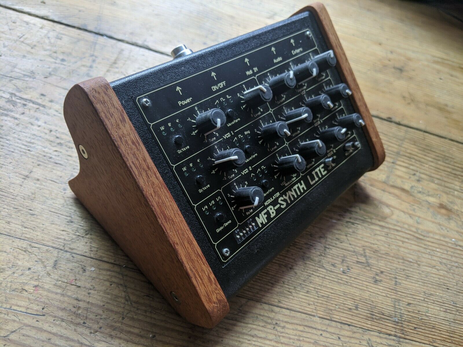 MATRIXSYNTH MFB Synth Lite w/ Custom Wood Stand