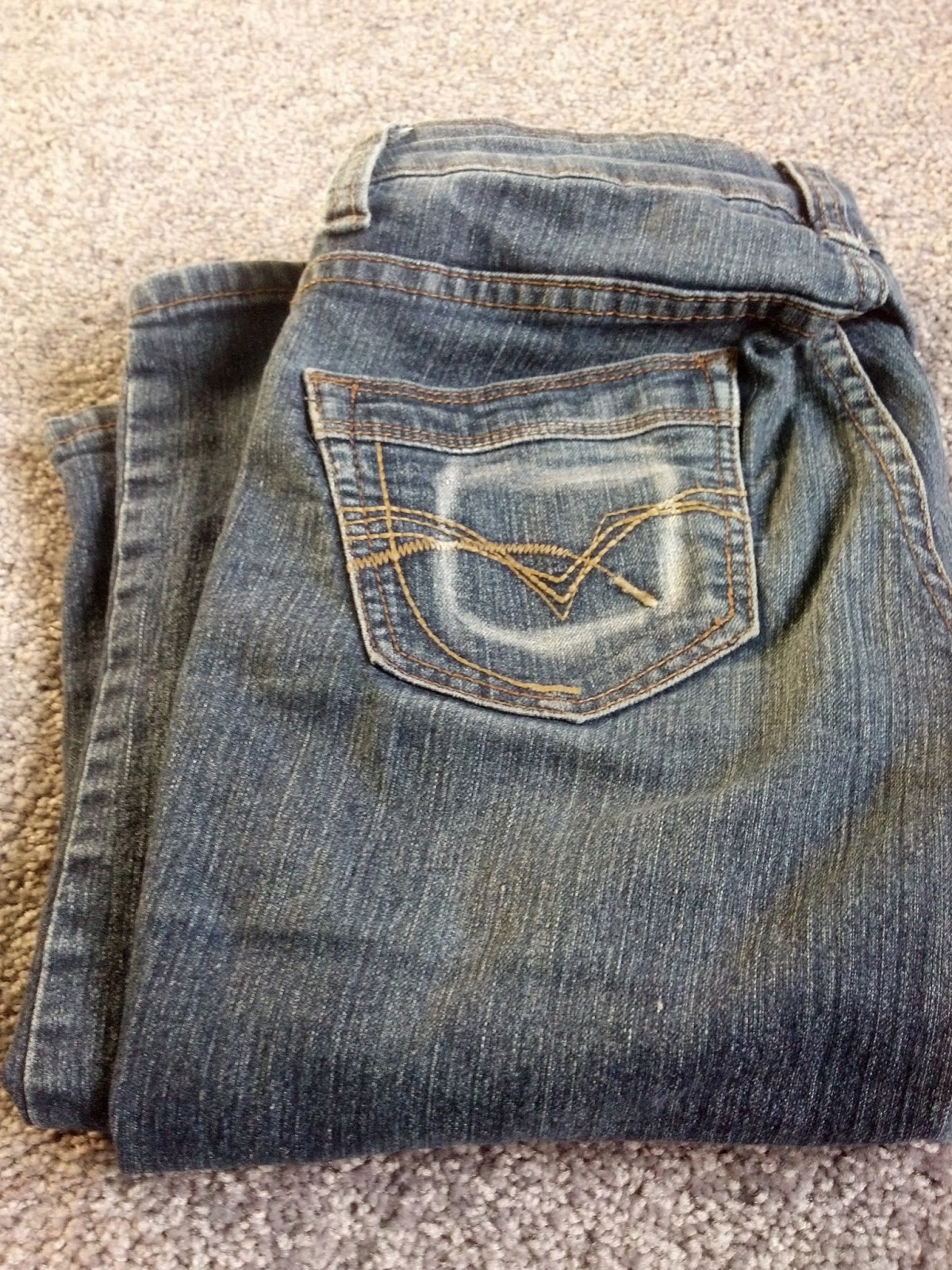 StephanieEspina: D.I.Y all the time! Upcycle old pair of jeans