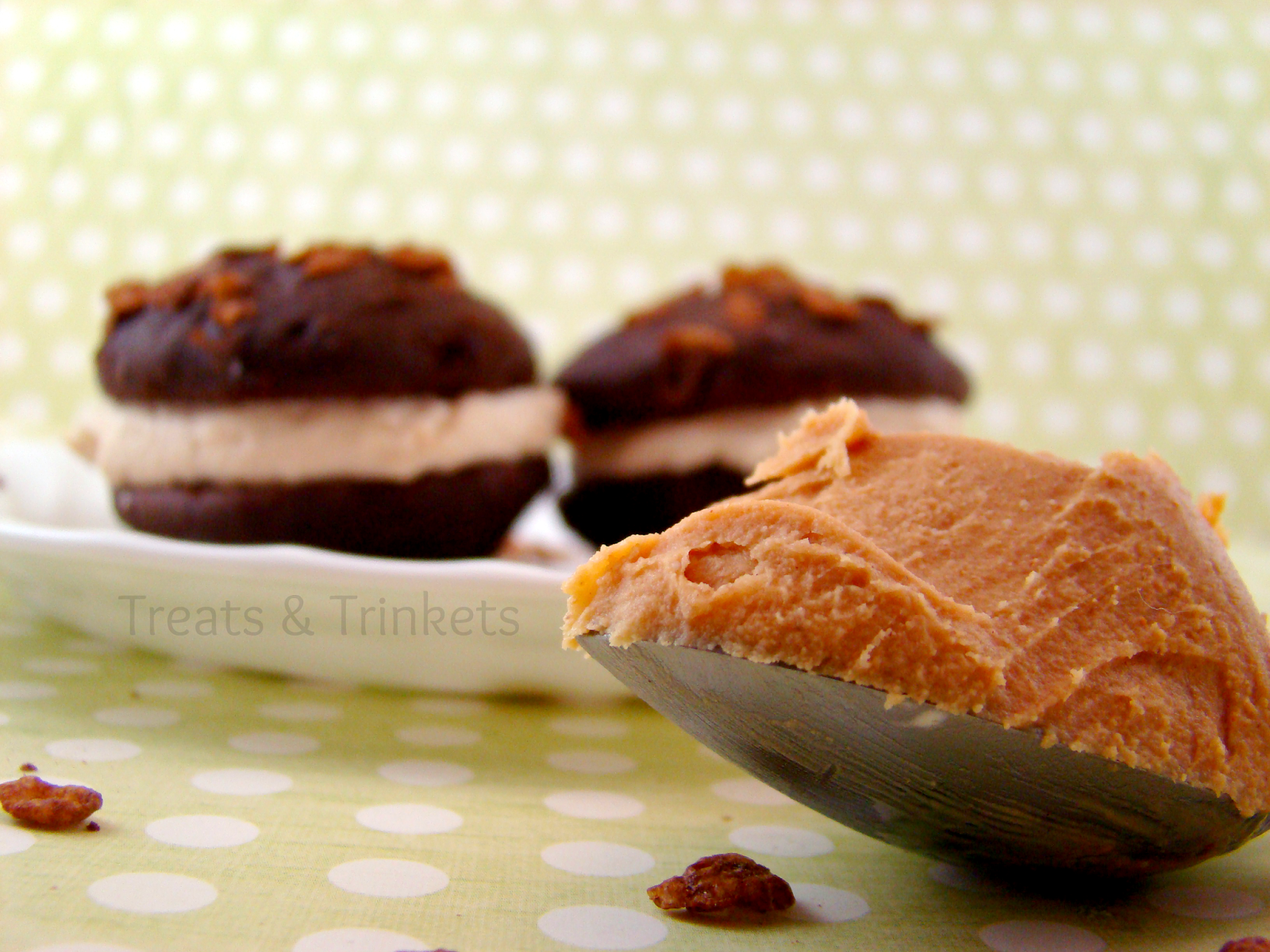 Treats & Trinkets Peanut Butter and Cocoa Pebbles Whoopie Pies