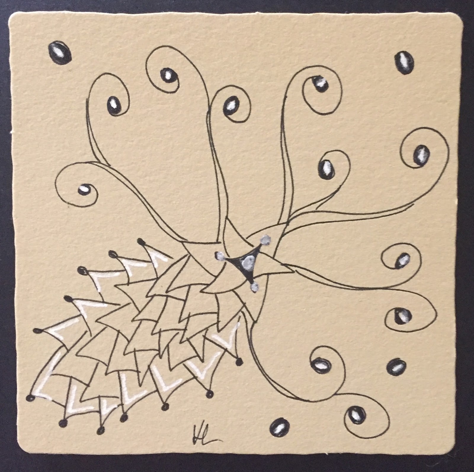 The Creative Miss L: Diva challenge #238 - Tri-bee