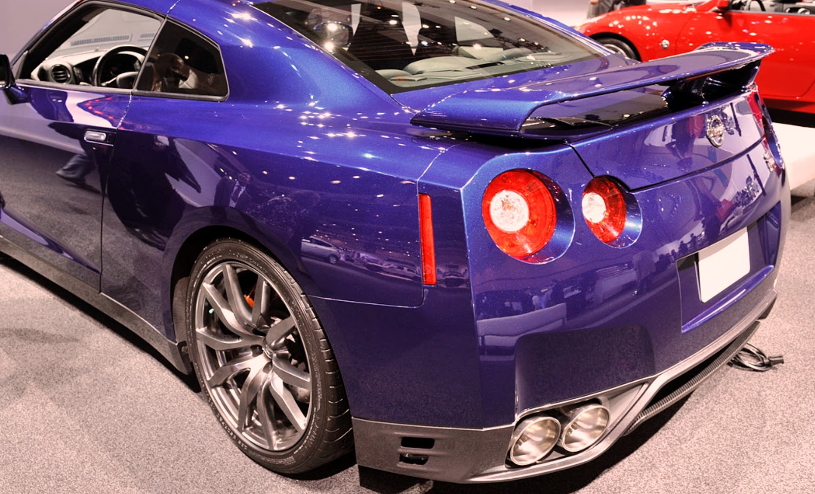 Gtr R2 indonesian-autocars.blogspot.com: Nissan GT-R 2013