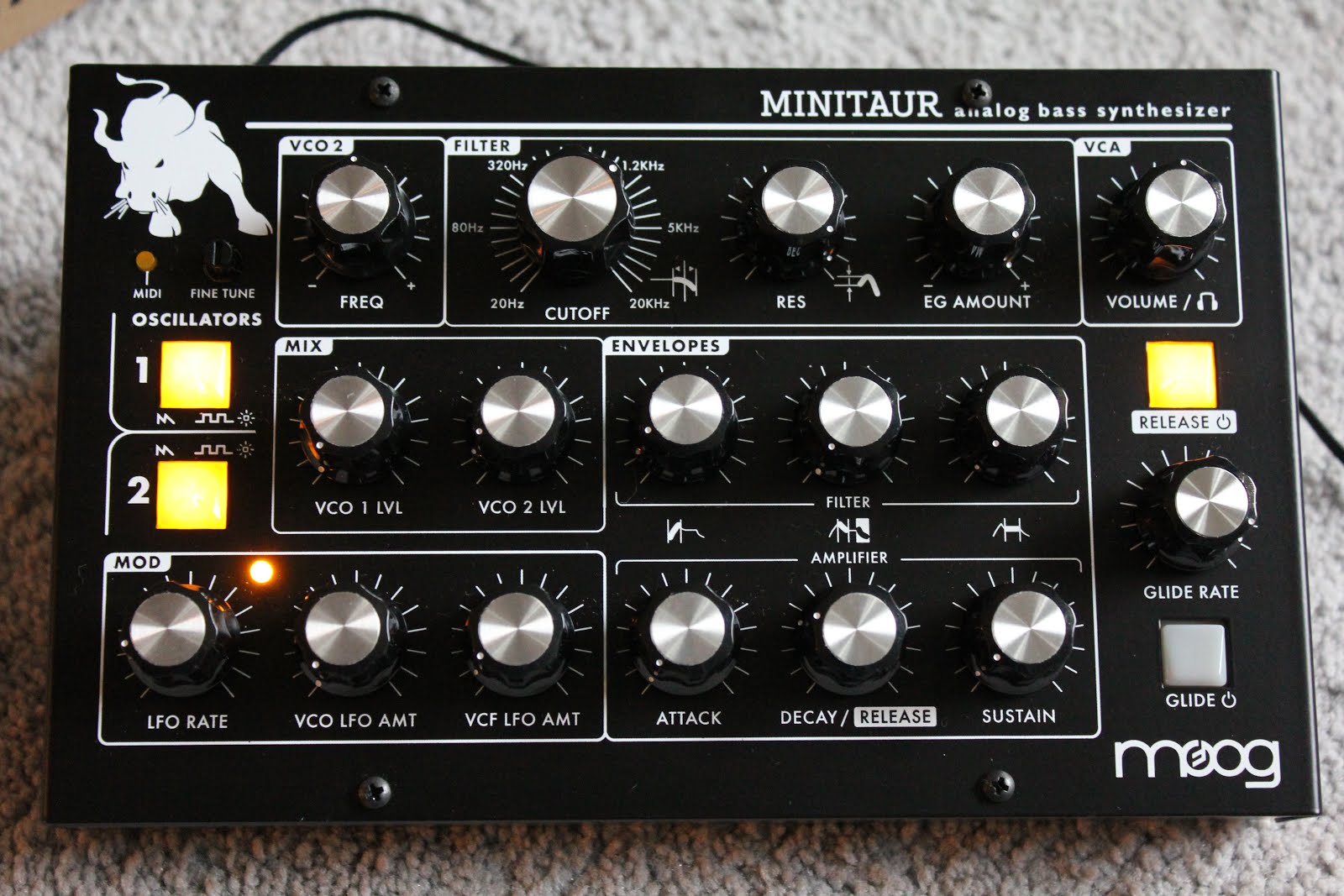 MATRIXSYNTH: Exclusive Moog Minitaur Review - All the Bass & More 