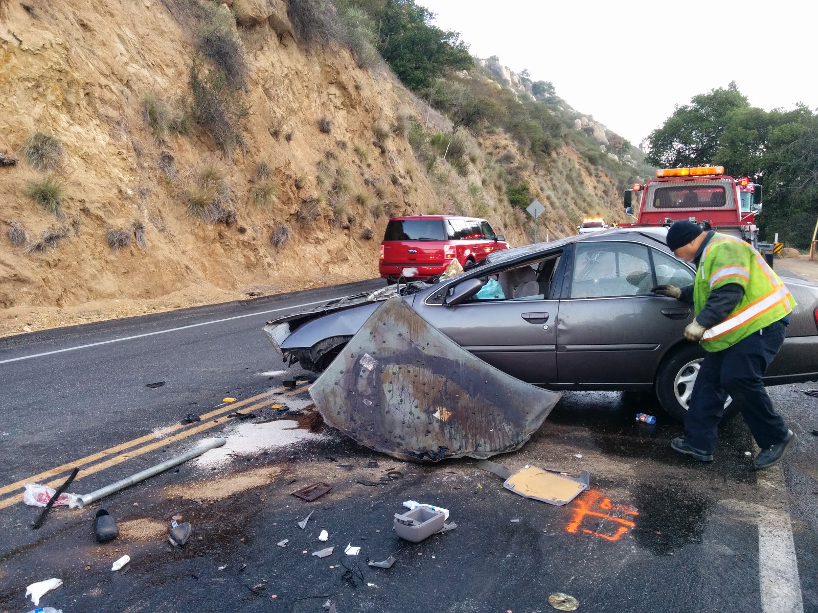 Lakeside Fire District Early Morning Crash Closes Wildcat Canyon Rd.