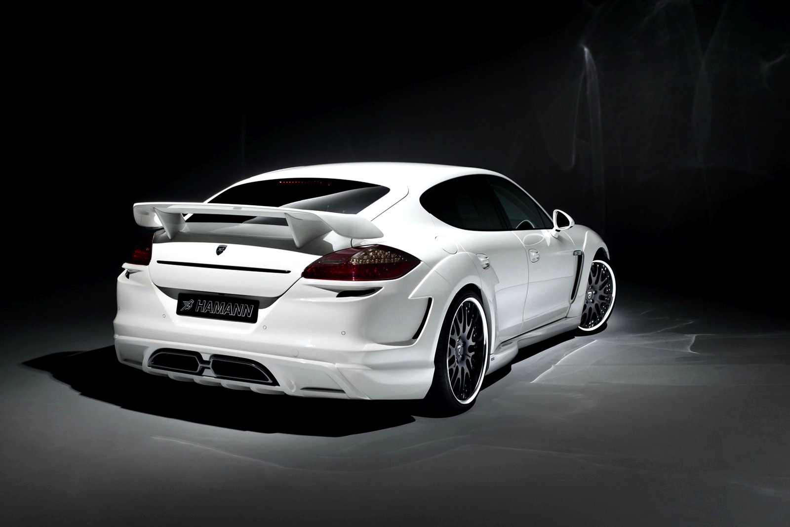 theKONGBLOG™: Custom Porsche Panamera Turbo S — "White Gator"