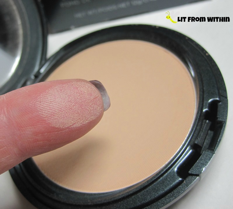 Cover F/X Pressed Mineral Foundation P30