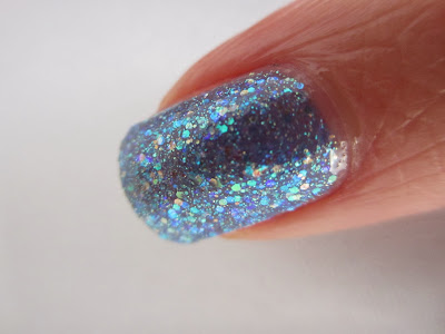 Sinful-colors-Hottie-swatch-blue-glitter-jelly-irrediscent
