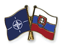 Flag-Pins-NATO-Slovakia.jpg
