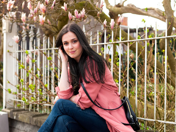 Outfit: first sandal day under the magnolia tree