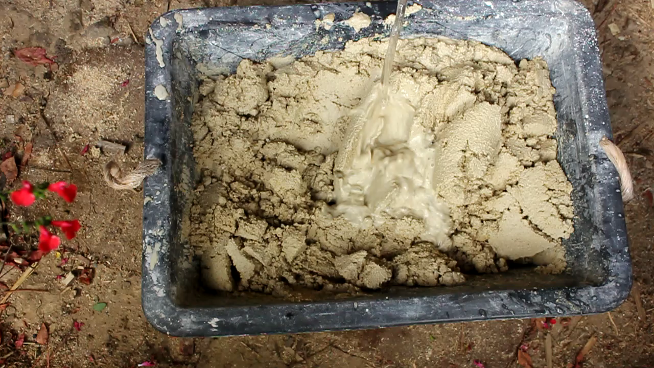 Mixing and using lime mortar and why it's a great idea to take a