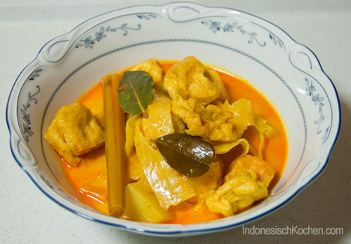 Indonesisches Tofu Curry