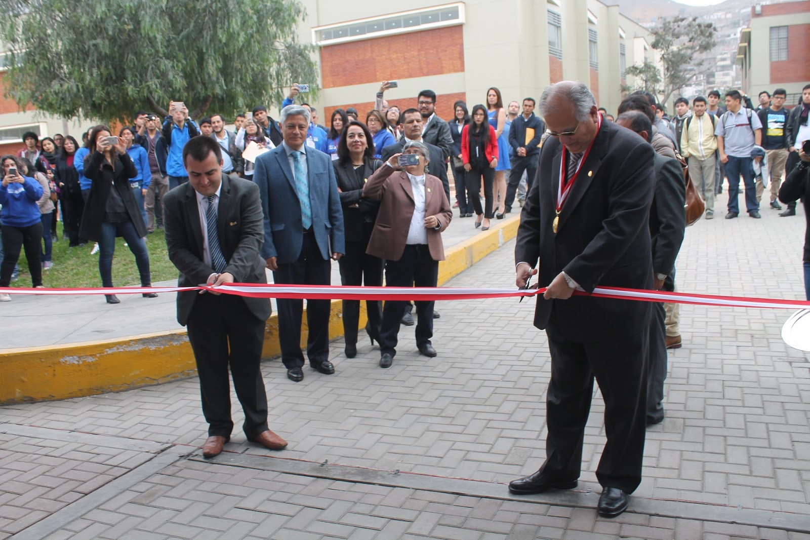 Con más de 30 empresas fue inaugurado la “I Feria Laboral de la UNI”
