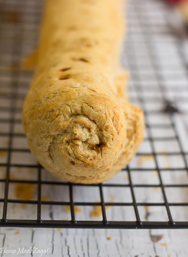 Rolled currants roll