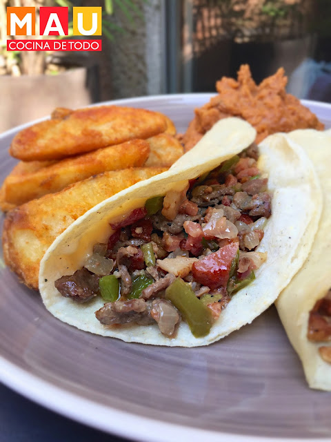 tacos de sirloin estilo tipo el papalote monterrey con tocino