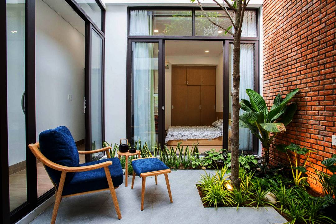 Taman Kering Di Bawah Tangga - TUKANG TAMAN SURABAYA