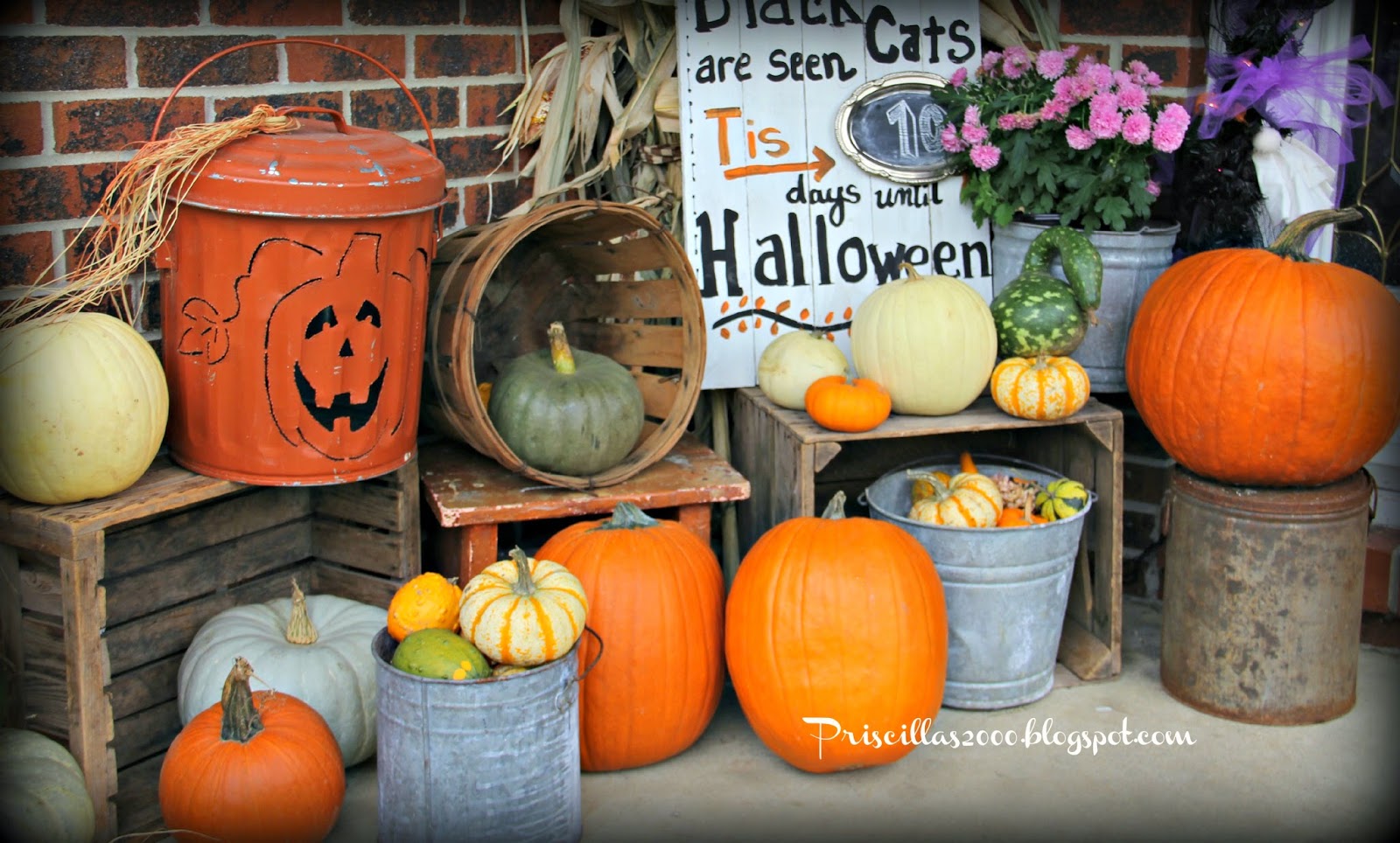 Priscillas: Halloween Front Porch 2014