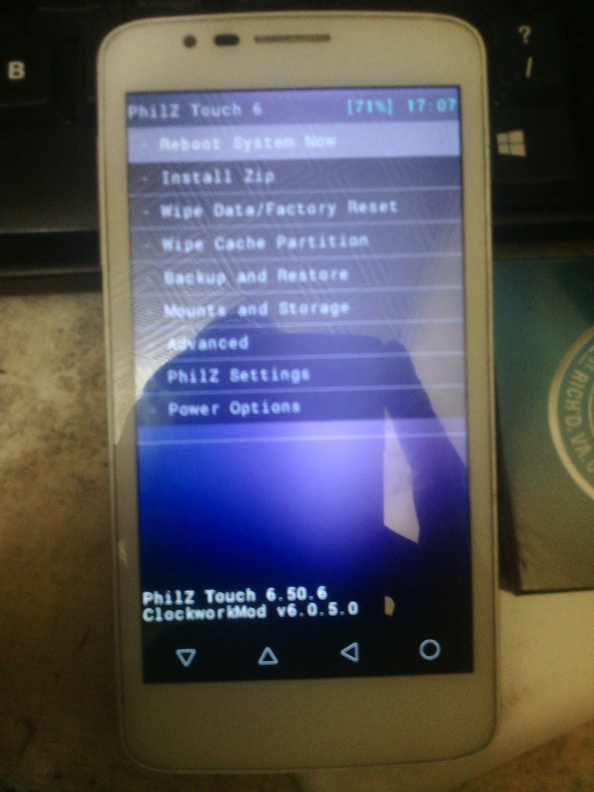 Cara Simple Instal CWM Philz Touch via Terminal Emulator