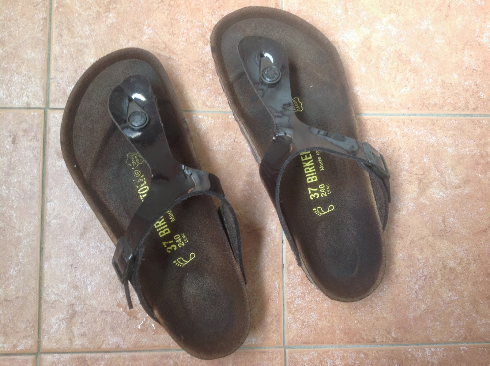 Taipei Beauty Closet: How To Clean Birkenstock Footbeds