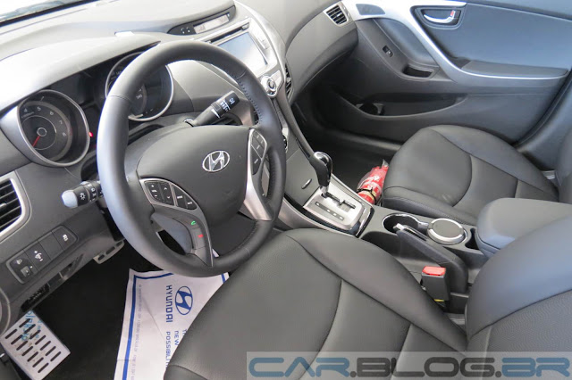 novo Hyundai Elantra 2014 - interior