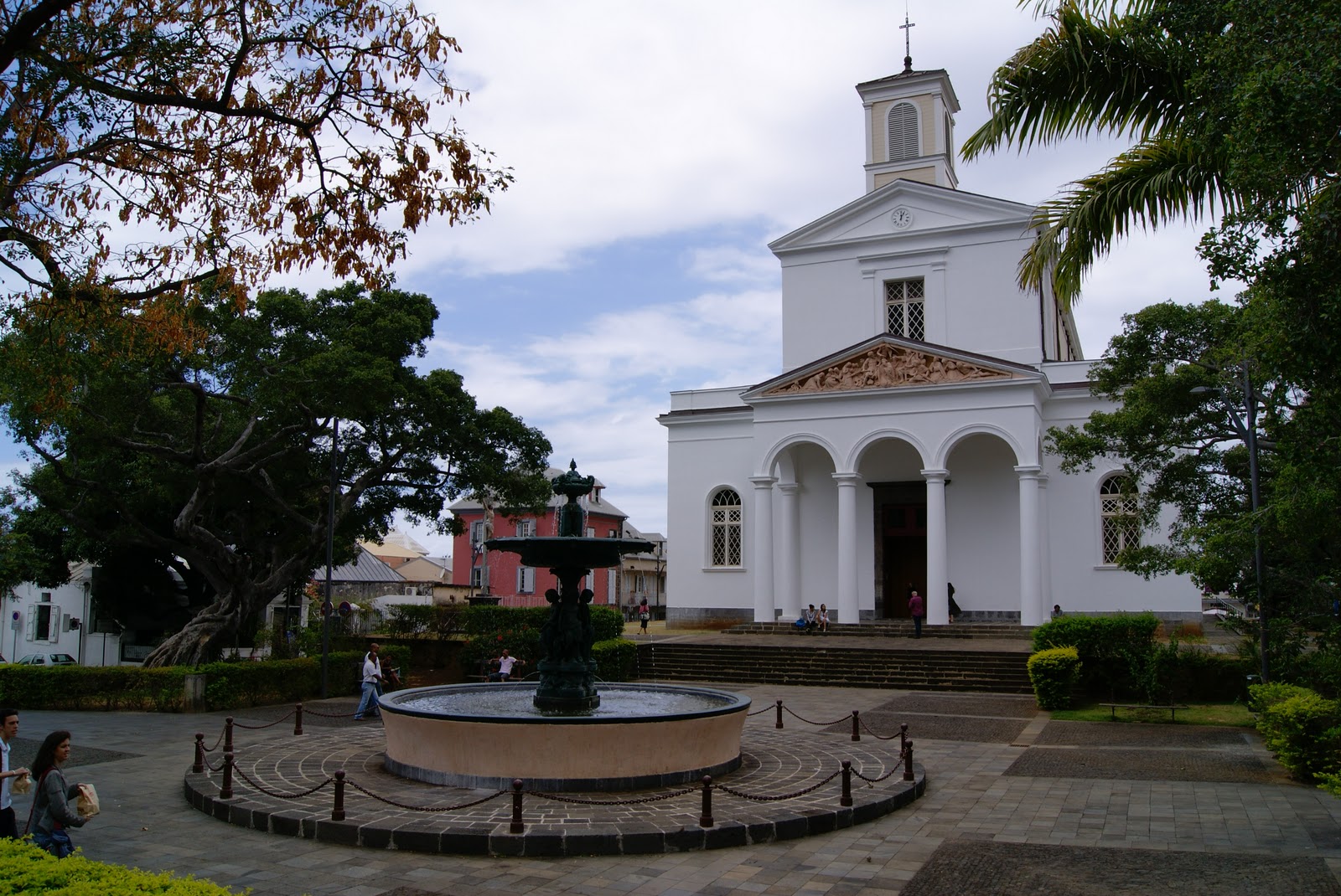 La couleur de la terre SaintDenis de la Réunion Visite guidée