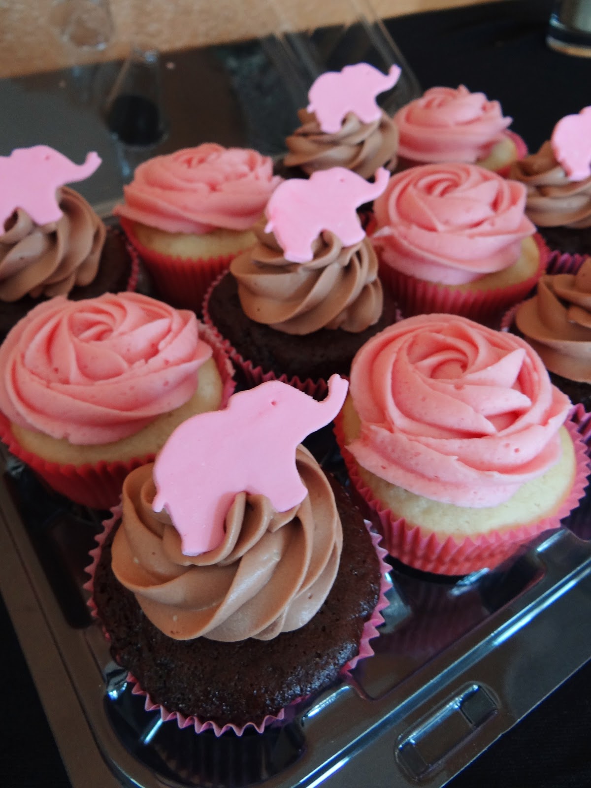 Libby's Cupcakes Etc: Pink Elephant Baby Shower Cupcakes