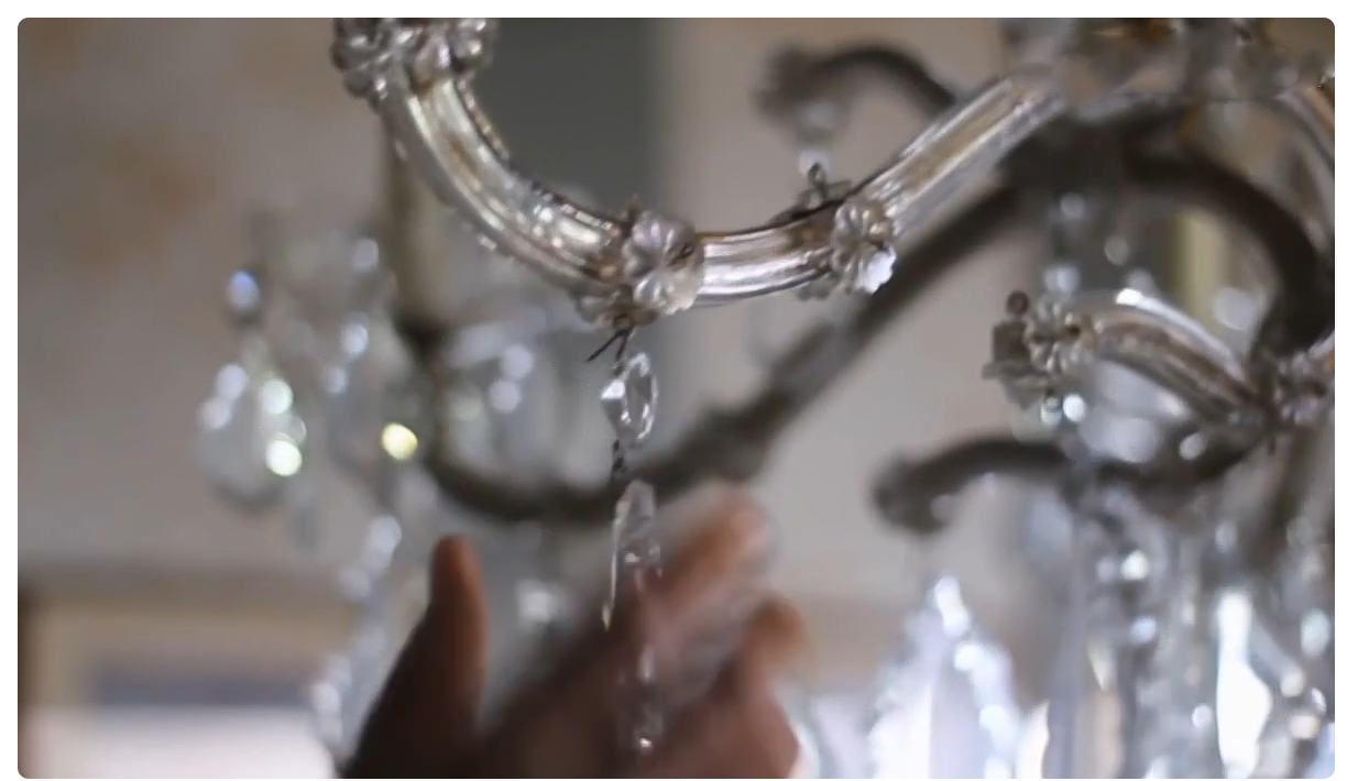 Cleaning the Chandelier Crystals Chandelier Crystals