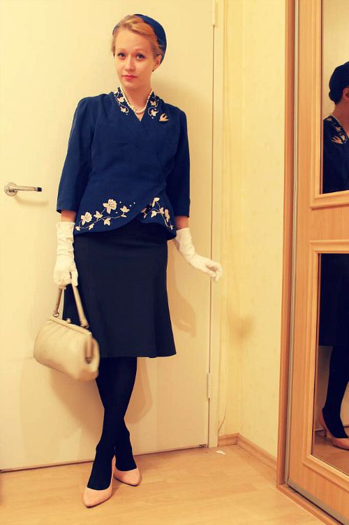 How to Wear a Pillbox Hat Tanith Rowan