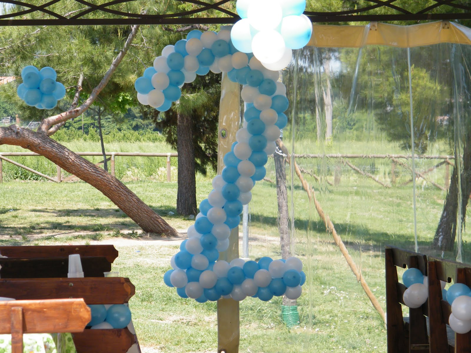 Set Decorazioni Per 2° Compleanno Con Palloncini Donut E Numero 2 XL - 5 Pezzi In Alluminio Con Cannuccia - 5